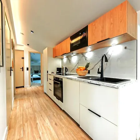 L'escapade Bord De - 3 Pieces - Golfe Juan